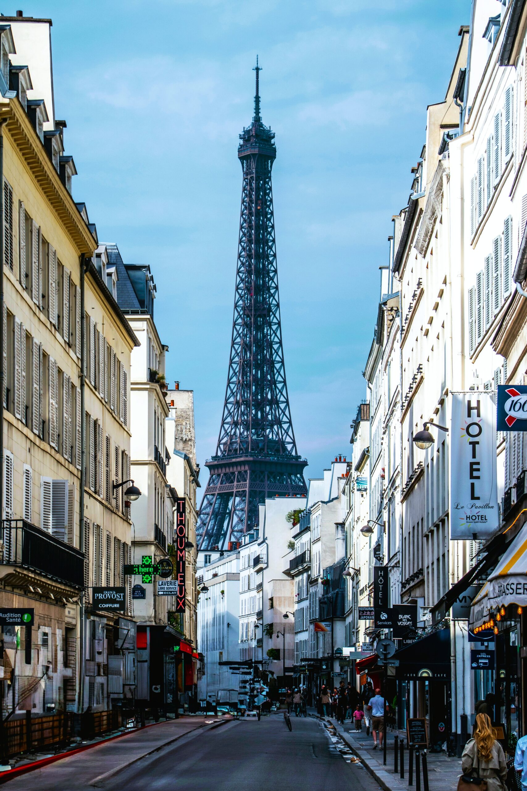 rue saint dominique torre eiffel