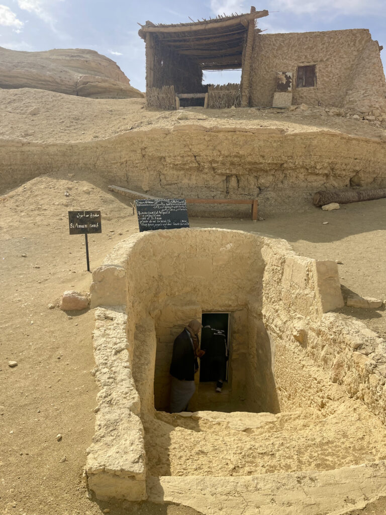 montagna dei morti, siwa