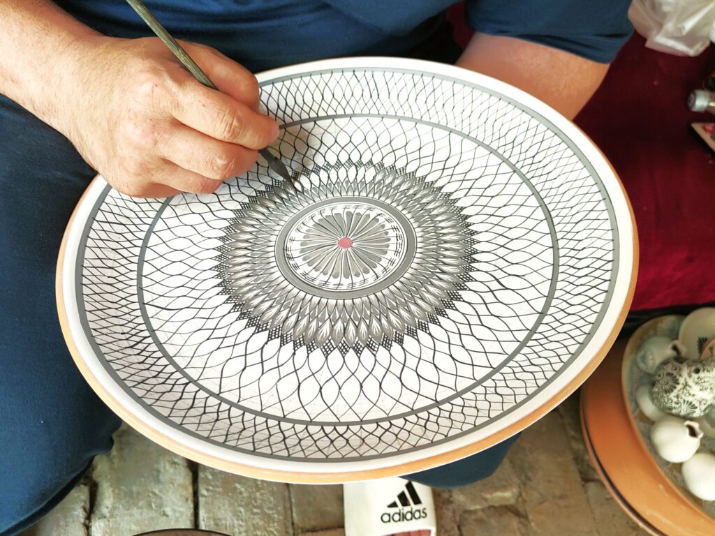decorazione delle ceramiche, konigil