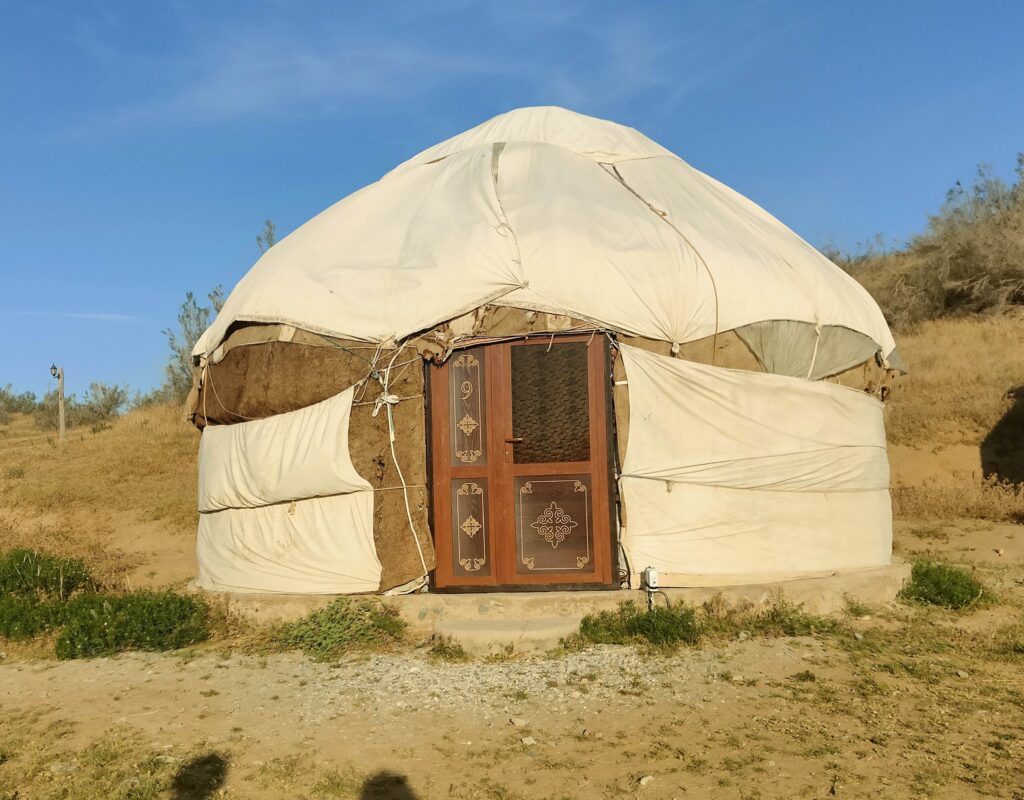 dormire in una yurta in Uzbekistan