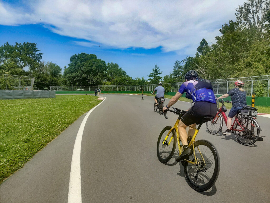 cose da fare e vedere a Montreal: pedalare sul circuito  F1 di montreal